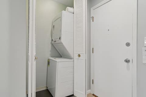 Tiny photo for 706 E Algonquin Road #K204, Arlington Heights, IL 60005 (MLS # 12695051)