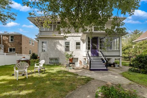 Tiny photo for 3145 Wisconsin Avenue, Berwyn, IL 60402 (MLS # 12465632)