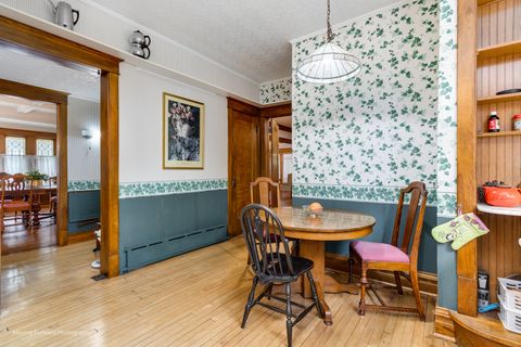 Tiny photo for 3145 Wisconsin Avenue, Berwyn, IL 60402 (MLS # 12465632)