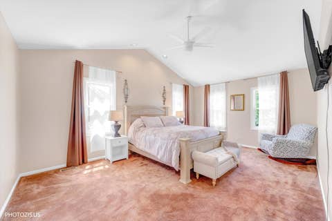 Tiny photo for 320 Ambria Drive, Mundelein, IL 60060 (MLS # 12713151)