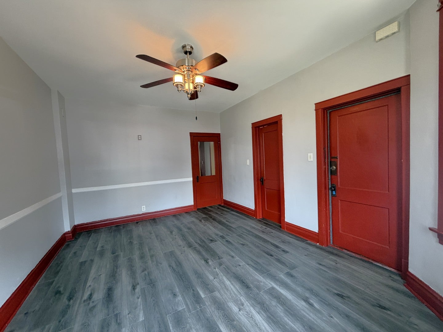 1505 S 51 Avenue 2