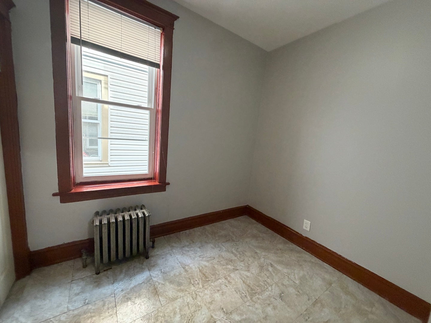 1505 S 51 Avenue 2