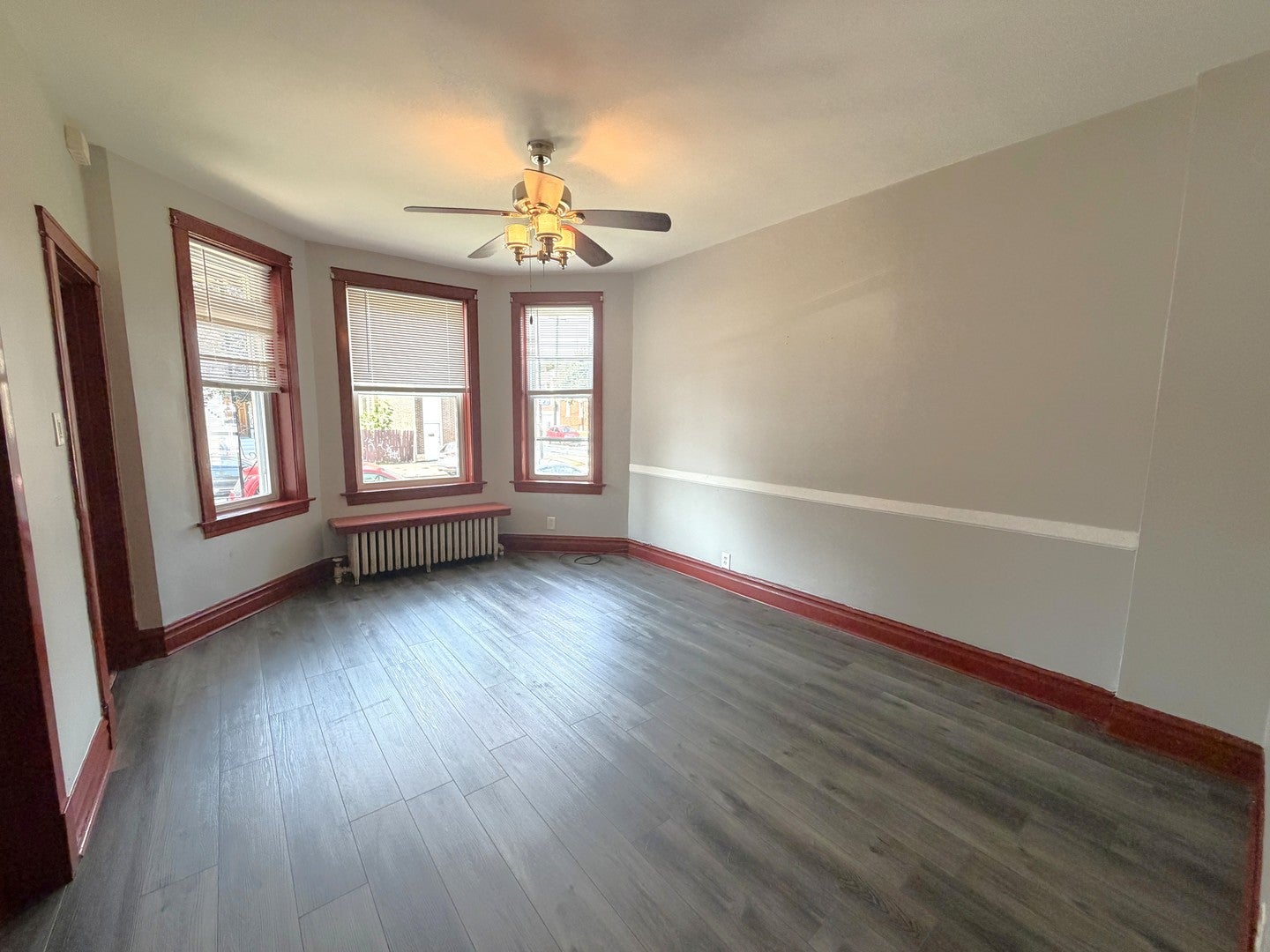 1505 S 51 Avenue 2