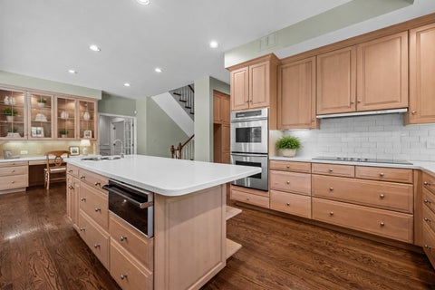 Tiny photo for 7 Bristol Road, Northfield, IL 60093 (MLS # 12702760)
