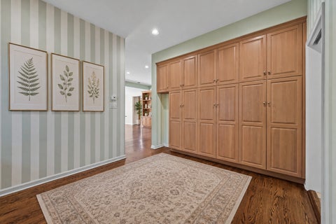 Tiny photo for 7 Bristol Road, Northfield, IL 60093 (MLS # 12702760)