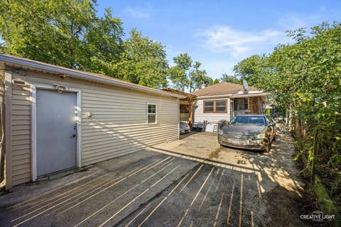 Tiny photo for 4952 N Central Park Avenue, Chicago, IL 60625 (MLS # 12739502)