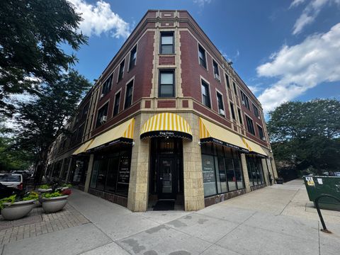 7015 N Glenwood Avenue Chicago IL 60626