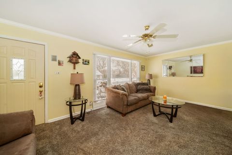 Tiny photo for 614 N La Londe Avenue, Lombard, IL 60148 (MLS # 12532148)