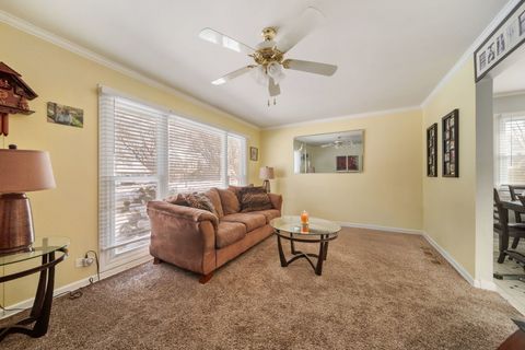 Tiny photo for 614 N La Londe Avenue, Lombard, IL 60148 (MLS # 12532148)