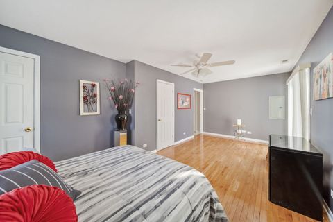 Tiny photo for 614 N La Londe Avenue, Lombard, IL 60148 (MLS # 12532148)