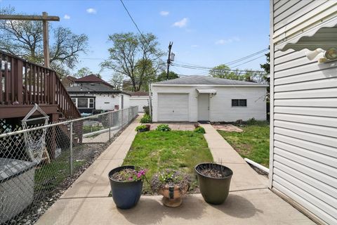 Tiny photo for 2726 S 60th Court, Cicero, IL 60804 (MLS # 12632542)