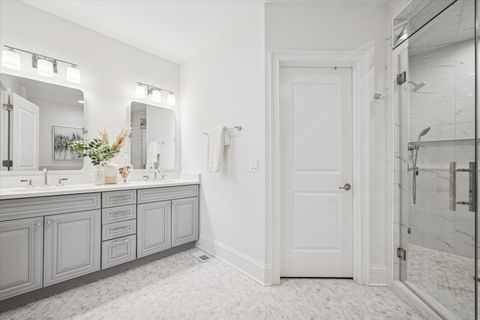 Tiny photo for 86 W KENNEDY Lane, Hinsdale, IL 60521 (MLS # 12567076)