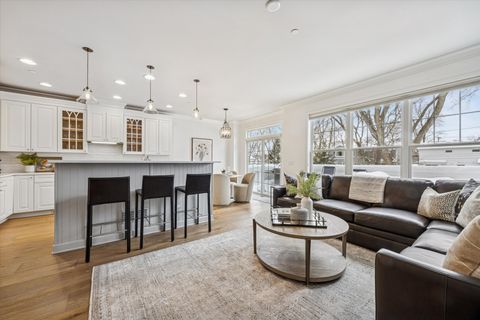 Tiny photo for 86 W KENNEDY Lane, Hinsdale, IL 60521 (MLS # 12567076)