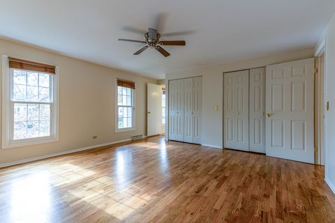 Tiny photo for 6 Robin Hood Court, Lincolnshire, IL 60069 (MLS # 12512348)