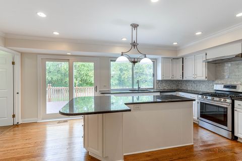 Tiny photo for 6 Robin Hood Court, Lincolnshire, IL 60069 (MLS # 12512348)