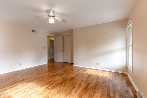 Tiny photo for 6 Robin Hood Court, Lincolnshire, IL 60069 (MLS # 12512348)