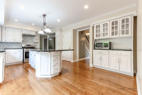 Tiny photo for 6 Robin Hood Court, Lincolnshire, IL 60069 (MLS # 12512348)