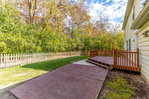 Tiny photo for 6 Robin Hood Court, Lincolnshire, IL 60069 (MLS # 12512348)