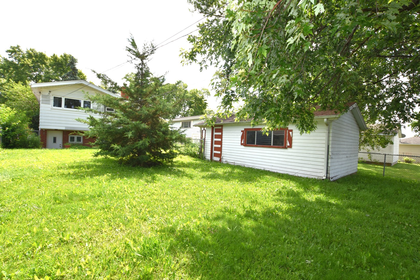 14 N May Street