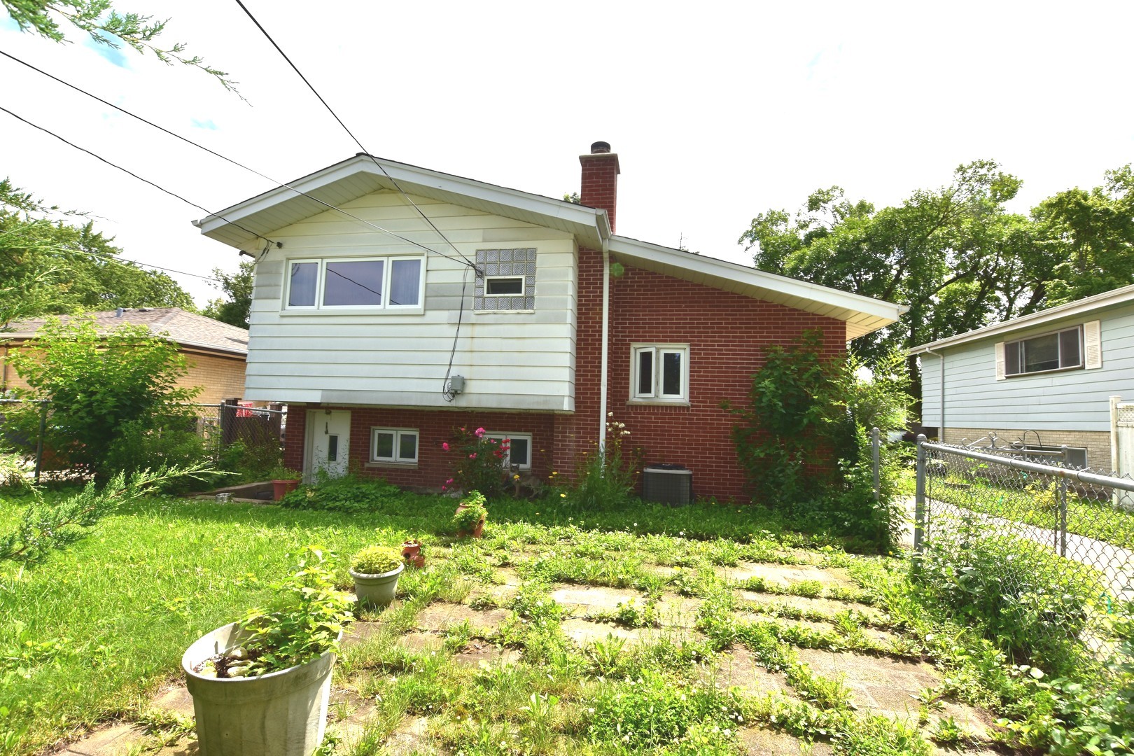 14 N May Street
