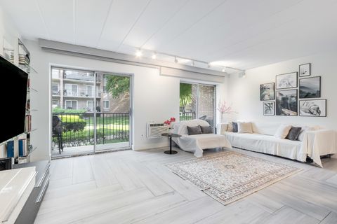 Tiny photo for 1001 N Mill Street #103, Naperville, IL 60563 (MLS # 12648166)