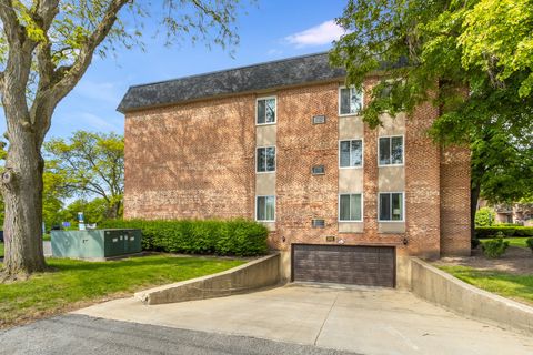 Tiny photo for 1001 N Mill Street #103, Naperville, IL 60563 (MLS # 12648166)