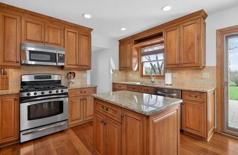 Tiny photo for 2340 Appleby Drive, Wheaton, IL 60189 (MLS # 12613314)