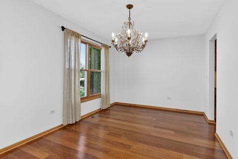 Tiny photo for 2340 Appleby Drive, Wheaton, IL 60189 (MLS # 12613314)