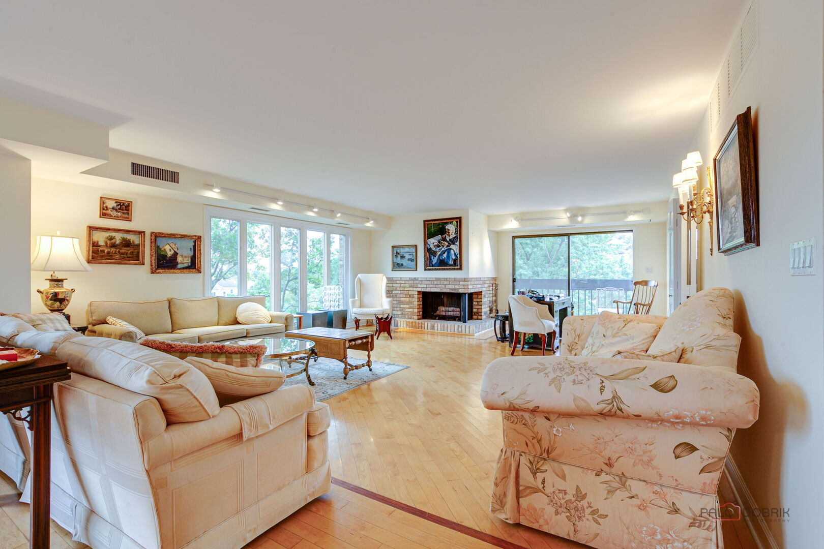 1671 Mission Hills Road 302