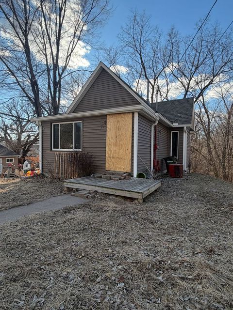 Tiny photo for 1012 Arlington Avenue, Davenport, IA 52803 (MLS # 12570021)