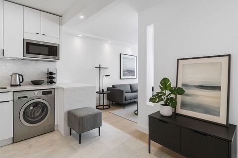 Tiny photo for 1550 N Lake Shore Drive #25E, Chicago, IL 60610 (MLS # 12528221)