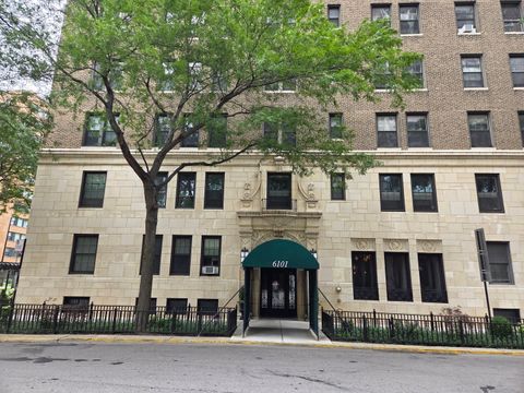 Photo of 6101 N Sheridan Road #1F, Chicago, IL 60660 (MLS # 12459164)