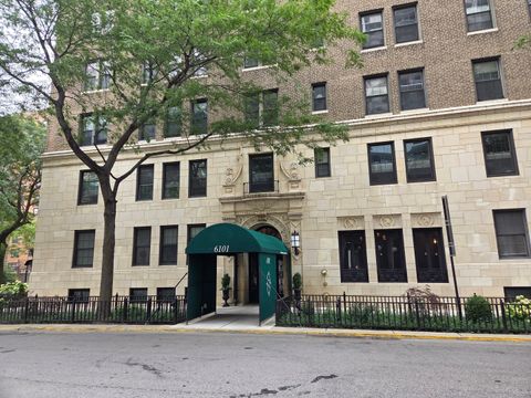 Tiny photo for 6101 N Sheridan Road #1F, Chicago, IL 60660 (MLS # 12459164)