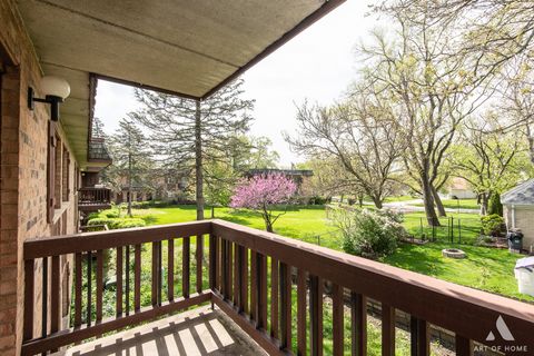 Tiny photo for 7930 Woodglen Lane #204, Downers Grove, IL 60516 (MLS # 12516161)