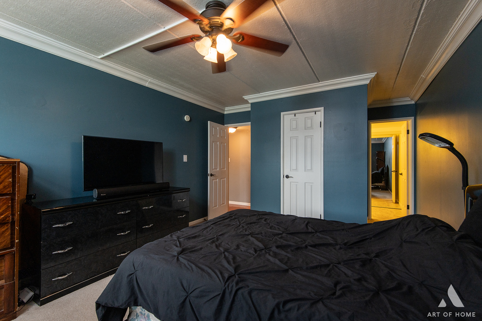 Downers Grove, Illinois 60516, United States, 2 Bedrooms Bedrooms, ,2 BathroomsBathrooms,Residential,Active,242937