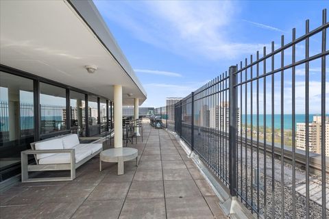 Tiny photo for 2930 N Sheridan Road #1704, Chicago, IL 60657 (MLS # 12628159)