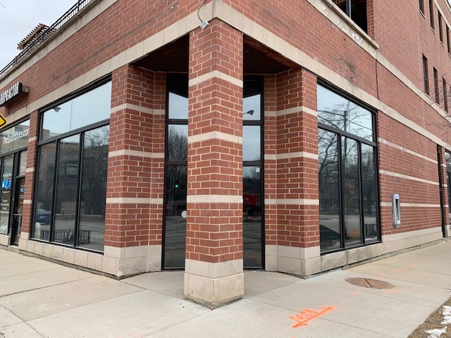 1700 W DIVERSEY Avenue 1A