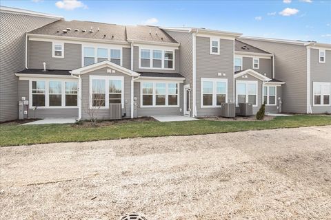 Tiny photo for 608 Switchgrass Way #61003, Bolingbrook, IL 60490 (MLS # 12595320)