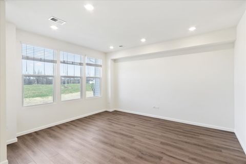Tiny photo for 608 Switchgrass Way #61003, Bolingbrook, IL 60490 (MLS # 12595320)