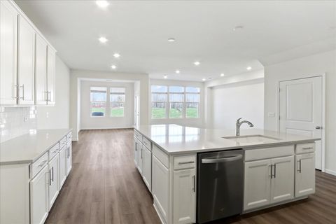 Tiny photo for 608 Switchgrass Way #61003, Bolingbrook, IL 60490 (MLS # 12595320)