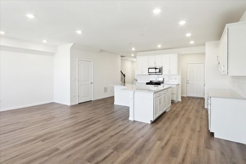 Tiny photo for 608 Switchgrass Way #61003, Bolingbrook, IL 60490 (MLS # 12595320)