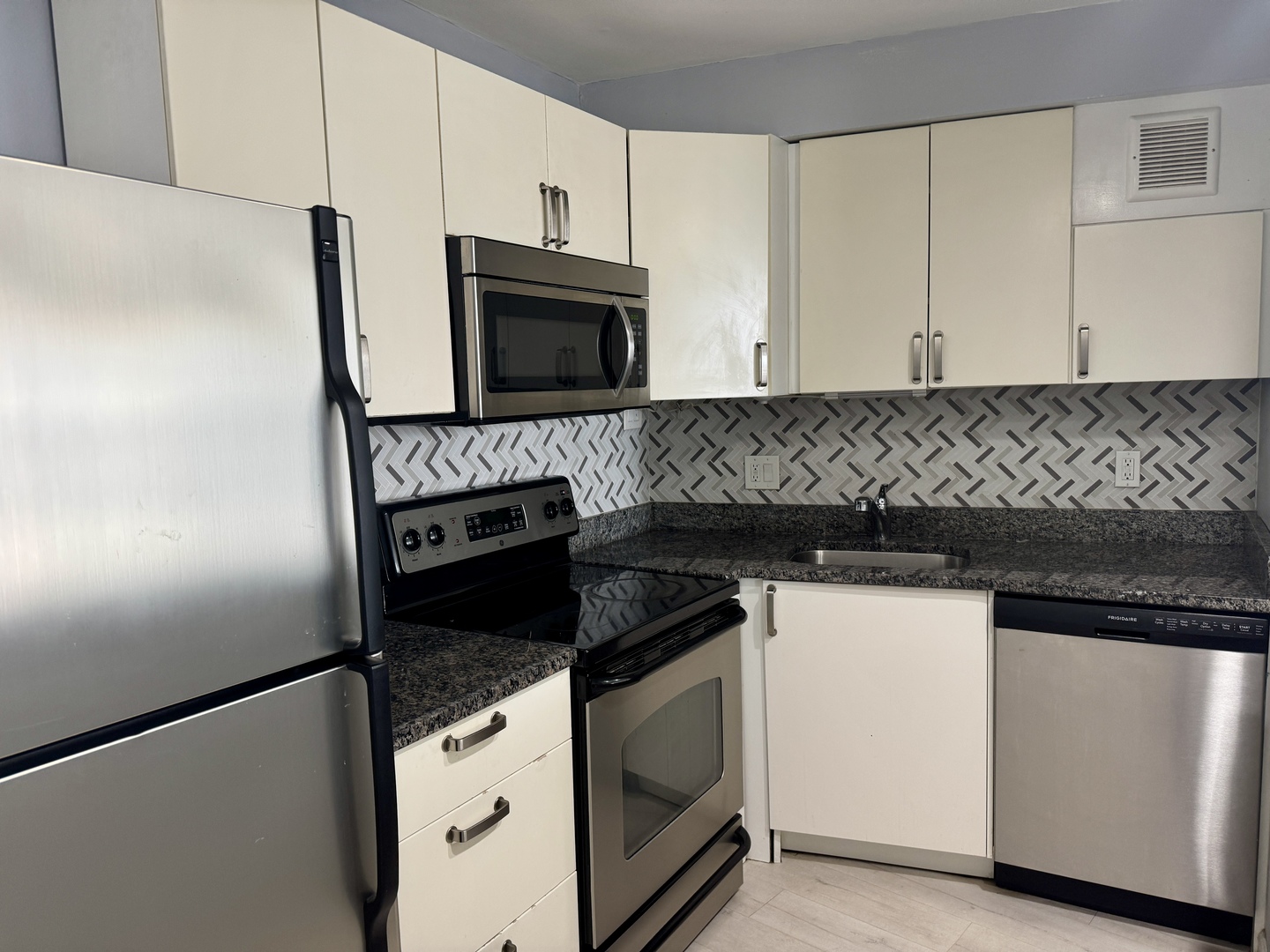 300 N State Street 2125