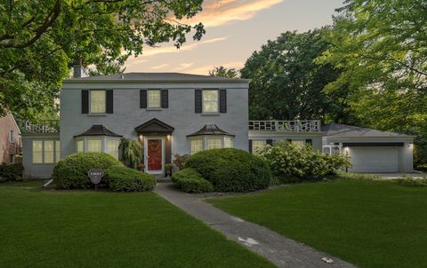 Photo of 229 Country Club Road, Chicago Heights, IL 60411 (MLS # 12463409)