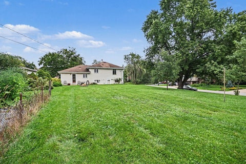 Tiny photo for 708 Glendale Drive, Prospect Heights, IL 60070 (MLS # 12757620)