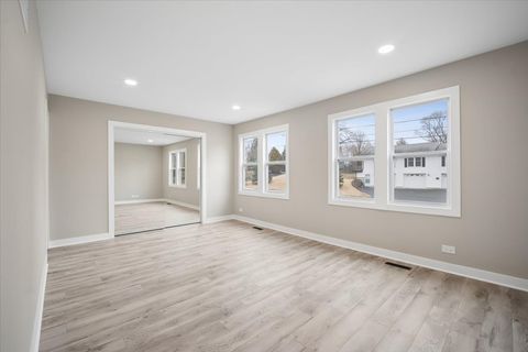 Tiny photo for 349 Park Avenue, Cary, IL 60013 (MLS # 12585649)