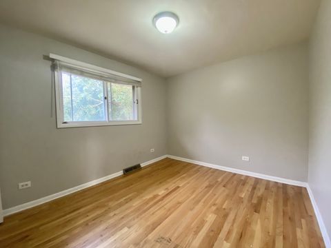 Tiny photo for 19809 Lakewood Avenue, Lynwood, IL 60411 (MLS # 12420605)