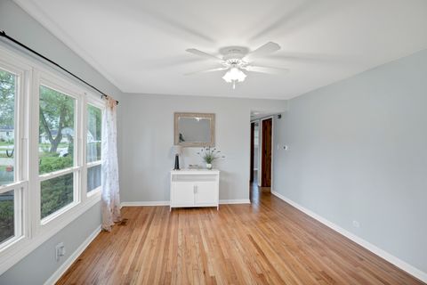 Tiny photo for 2N643 Diane Avenue, Glen Ellyn, IL 60137 (MLS # 12442403)