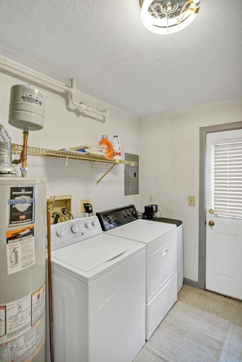 Tiny photo for 2N643 Diane Avenue, Glen Ellyn, IL 60137 (MLS # 12442403)