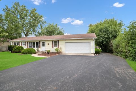 Tiny photo for 2N643 Diane Avenue, Glen Ellyn, IL 60137 (MLS # 12442403)
