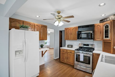 Tiny photo for 2N643 Diane Avenue, Glen Ellyn, IL 60137 (MLS # 12442403)